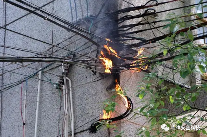 OUBAO电保-浸水防触电断路器在线路老化和漏电引发电气火灾中的应用